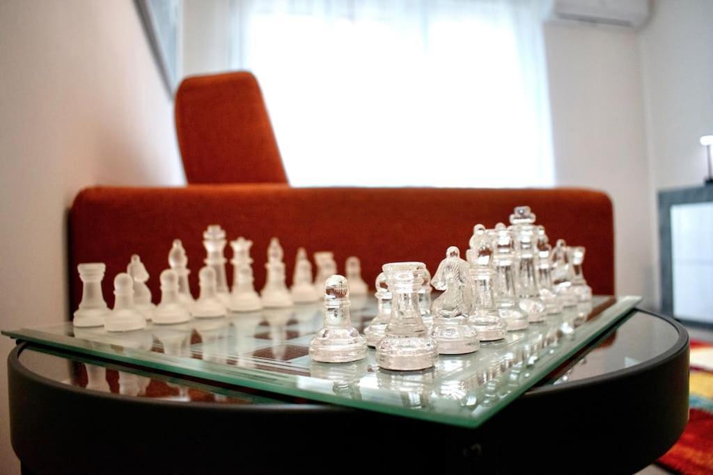 10Min From Center, 3 Bedroom Apartment With Balcony เตรนโต ภายนอก รูปภาพ